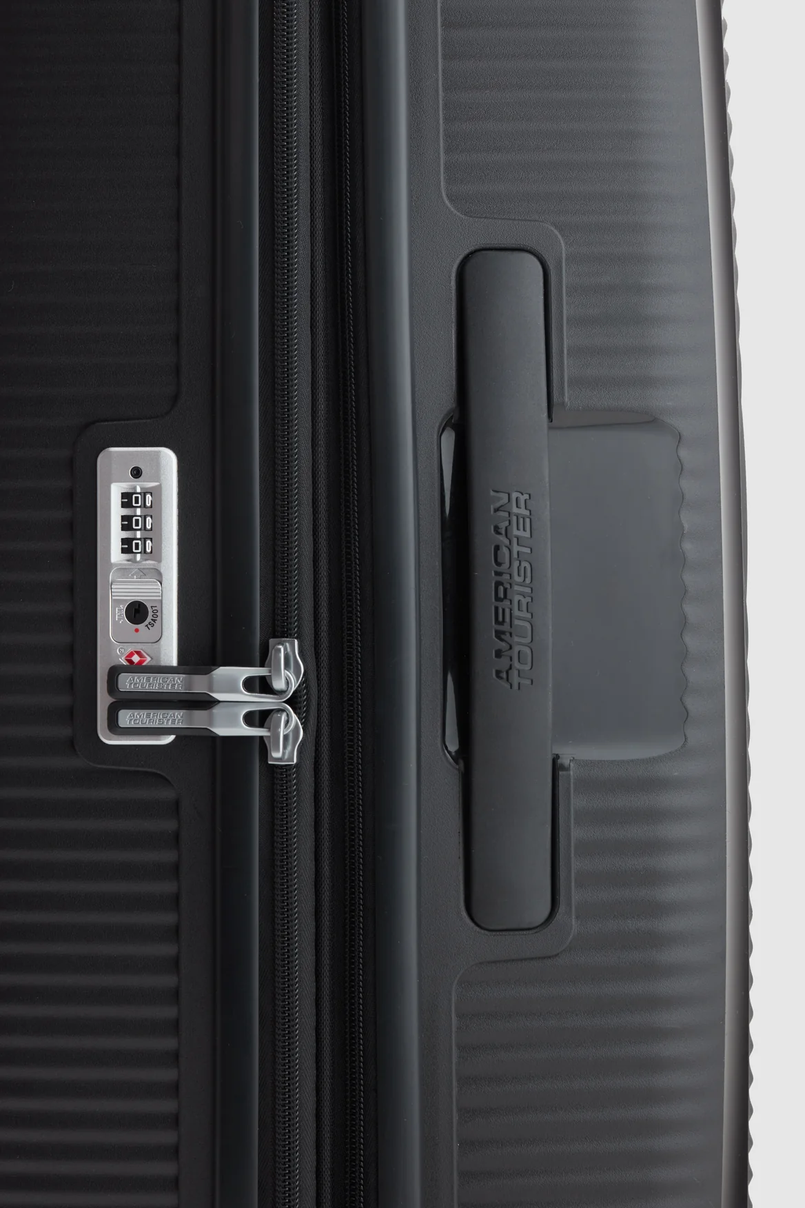 Curio 2 69cm Suitcase - Image 7